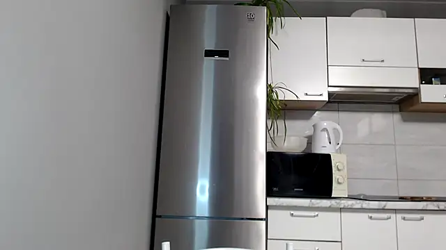 SierraSky  online show from 23, 2, 2025