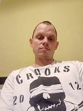 Bossbuss online show from 1, 3, 2026