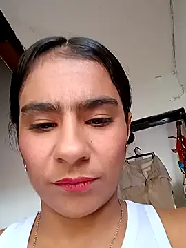 Leslly  online show from 4, 1, 2025