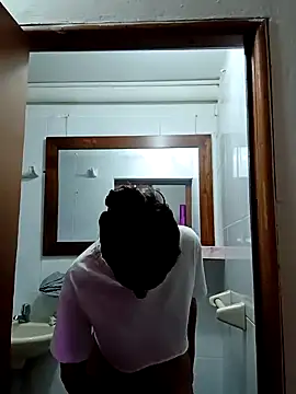 Leslly  online show from 11, 1, 2025