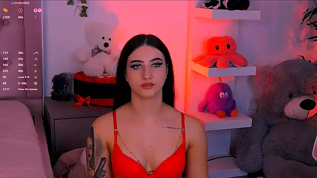 Snapshot of LaylaBrown chatting on 12, 10, 2025 LaylaBrown online show from 12, 10, 2025