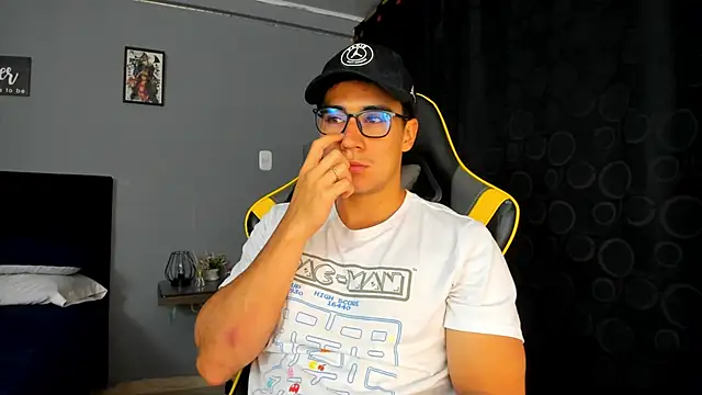 owengray2n online show from 15, 9, 2025