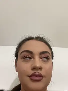 ayshalove online show from 20, 2, 2025