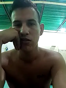 Snapshot of manuelmor1124 chatting on 4, 12, 2024 manuelmor1124 online show from 4, 12, 2024