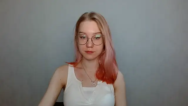 Snapshot of cindi_hot chatting on 11, 12, 2024 cindi hot online show from 11, 12, 2024