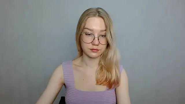 Snapshot of cindi_hot chatting on 10, 2, 2025 cindi hot online show from 10, 2, 2025