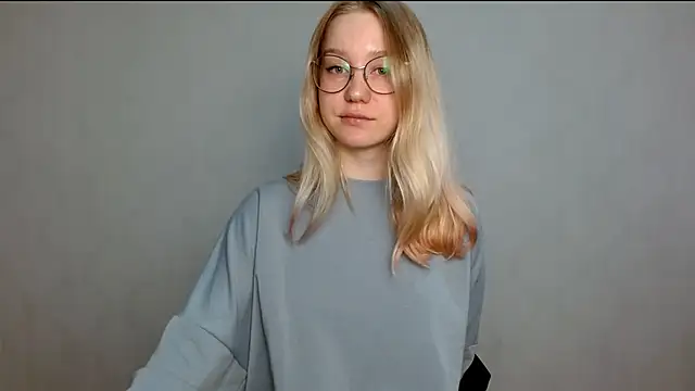 Snapshot of cindi_hot chatting on 5, 3, 2025 cindi hot online show from 5, 3, 2025