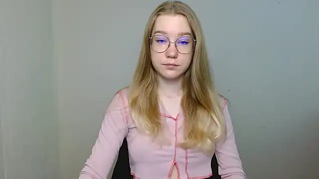 cindi hot online show from 28, 3, 2026