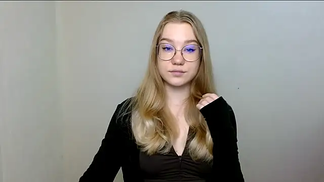 cindi hot online show from 30, 4, 2026