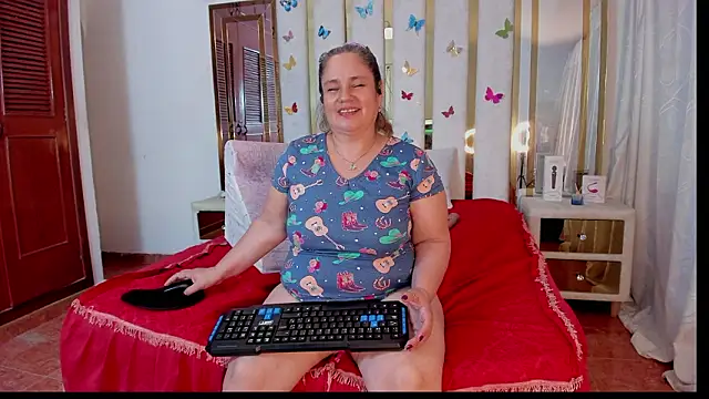 AnyelaGitanaMature online show from 3, 2, 2026