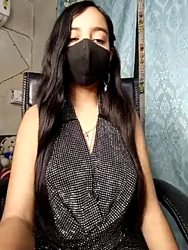 Snapshot of Parinaaz18 chatting on 1, 12, 2025 Parinaaz18 online show from 1, 12, 2025