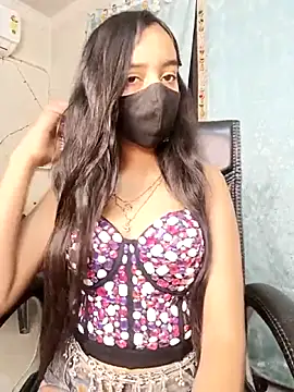 Parinaaz18 online show from 22, 12, 2025