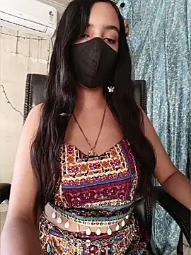 Snapshot of Parinaaz18 chatting on 18, 6, 2026 Parinaaz18 online show from 18, 6, 2026