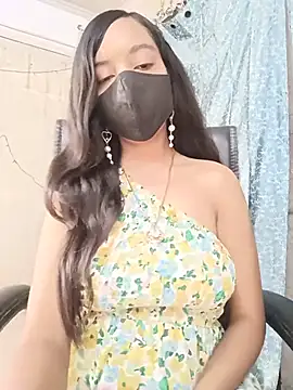 Snapshot of Parinaaz18 chatting on 17, 7, 2026 Parinaaz18 online show from 17, 7, 2026