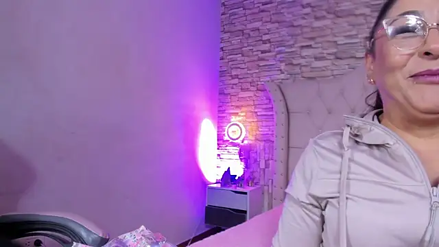 Gina Myers online show from 9, 2, 2026