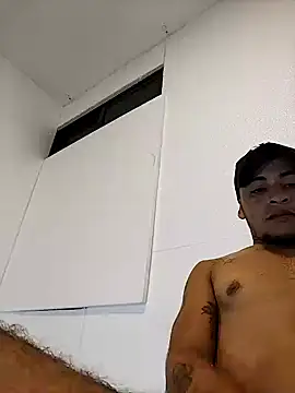 sexylatino22 online show from 11, 1, 2025