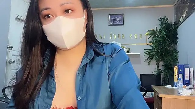 Snapshot of Bamboo_Swetie chatting on 17, 12, 2024 Bamboo Swetie online show from 17, 12, 2024