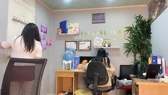 Snapshot of Bamboo_Swetie chatting on 19, 12, 2024 Bamboo Swetie online show from 19, 12, 2024