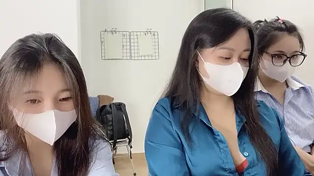 Snapshot of Bamboo_Swetie chatting on 3, 12, 2025 Bamboo Swetie online show from 3, 12, 2025