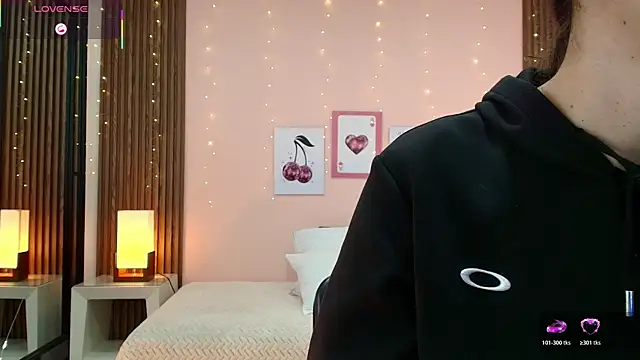 alina martinelli online show from 10, 4, 2026