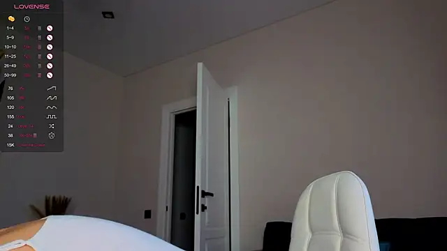 Snapshot of Dream_emma chatting on 28, 11, 2025 Dream emma online show from 28, 11, 2025