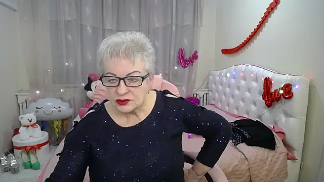 KayleSmoll online show from 11, 3, 2025