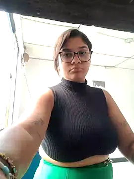 Sofythom1 online show from 28, 12, 2024