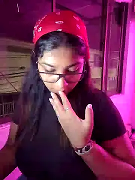 Sofythom1 online show from 8, 2, 2025