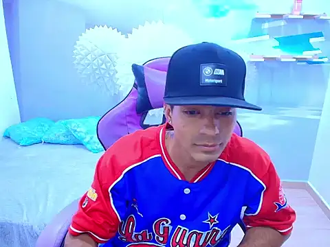 Aaron-00 online show from 15, 1, 2026