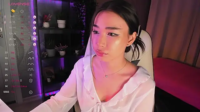 Snapshot of sensualily chatting on 13, 9, 2025 sensualily online show from 13, 9, 2025