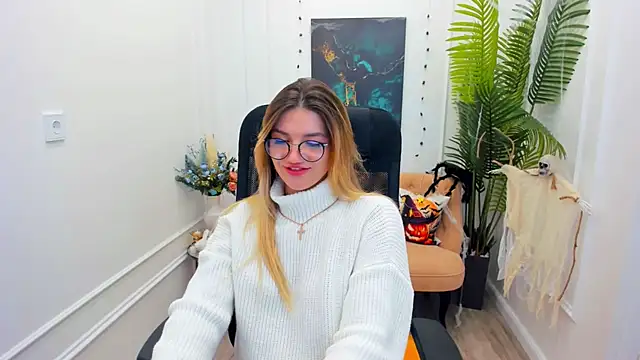 SelenaeMoore online show from 2, 11, 2025