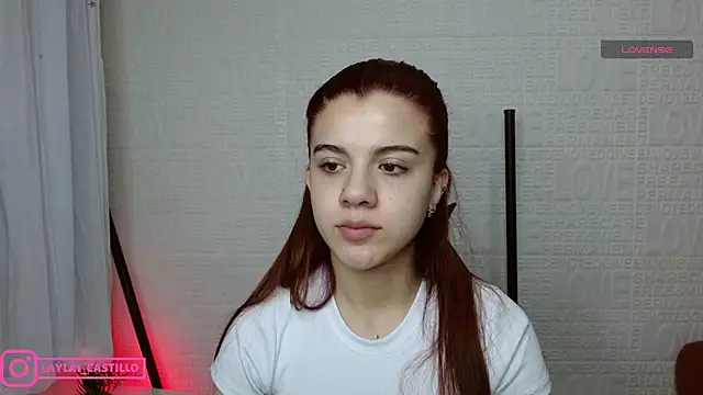 Layla castilloo online show from 8, 3, 2025