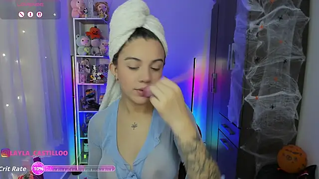 Layla castilloo online show from 4, 11, 2025