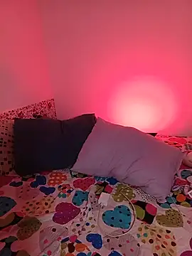 kitten sweet online show from 14, 6, 2026