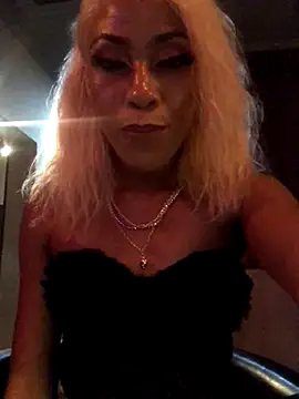 Snapshot of Kylie_Hairy_Bbc chatting on 5, 12, 2024 Kylie Hairy Bbc online show from 5, 12, 2024