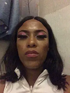 Snapshot of Kylie_Hairy_Bbc chatting on 9, 11, 2025 Kylie Hairy Bbc online show from 9, 11, 2025