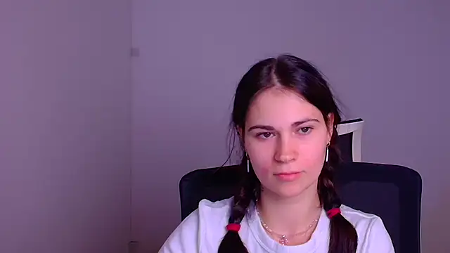 Loon Amore online show from 9, 1, 2025