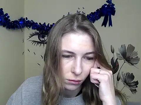 Snapshot of StrangerGi chatting on 4, 1, 2025 StrangerGi online show from 4, 1, 2025