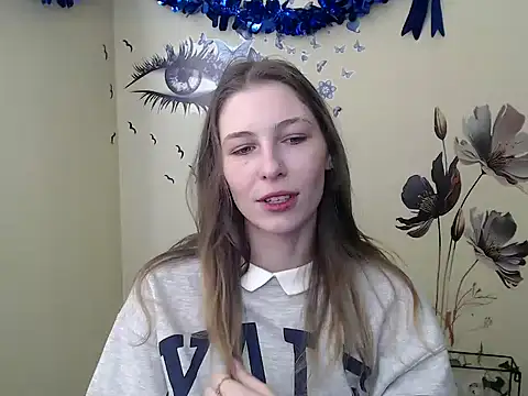 Snapshot of StrangerGi chatting on 24, 2, 2025 StrangerGi online show from 24, 2, 2025