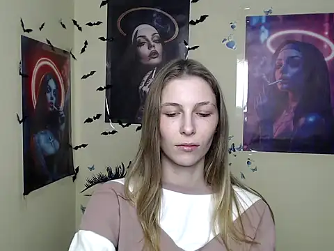 Snapshot of StrangerGi chatting on 10, 3, 2025 StrangerGi online show from 10, 3, 2025