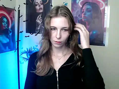 Snapshot of StrangerGi chatting on 16, 10, 2025 StrangerGi online show from 16, 10, 2025
