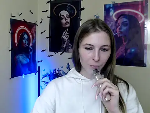 StrangerGi online show from 4, 11, 2025