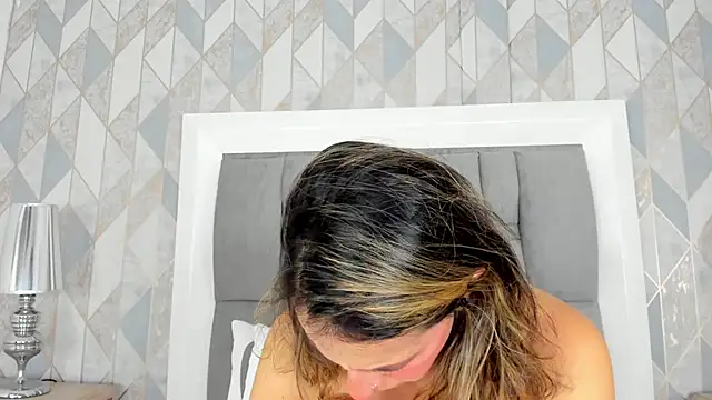 anais cooper online show from 12, 11, 2025