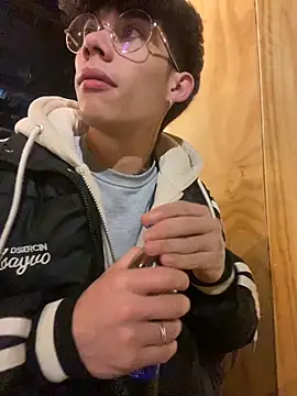 Snapshot of thiagomurphyy chatting on 13, 11, 2025 thiagomurphyy online show from 13, 11, 2025