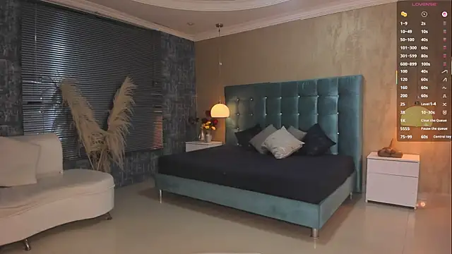 MelanieRioss online show from 25, 2, 2026