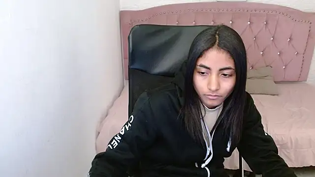 shaneelle online show from 20, 2, 2025