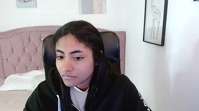 shaneelle online show from 8, 11, 2025