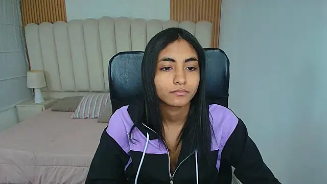 Snapshot of shaneelle chatting on 3, 2, 2026 shaneelle online show from 3, 2, 2026