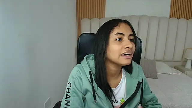 shaneelle online show from 6, 3, 2026