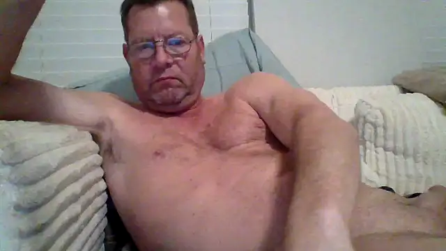 Goldenbear3111 online show from 30, 4, 2026